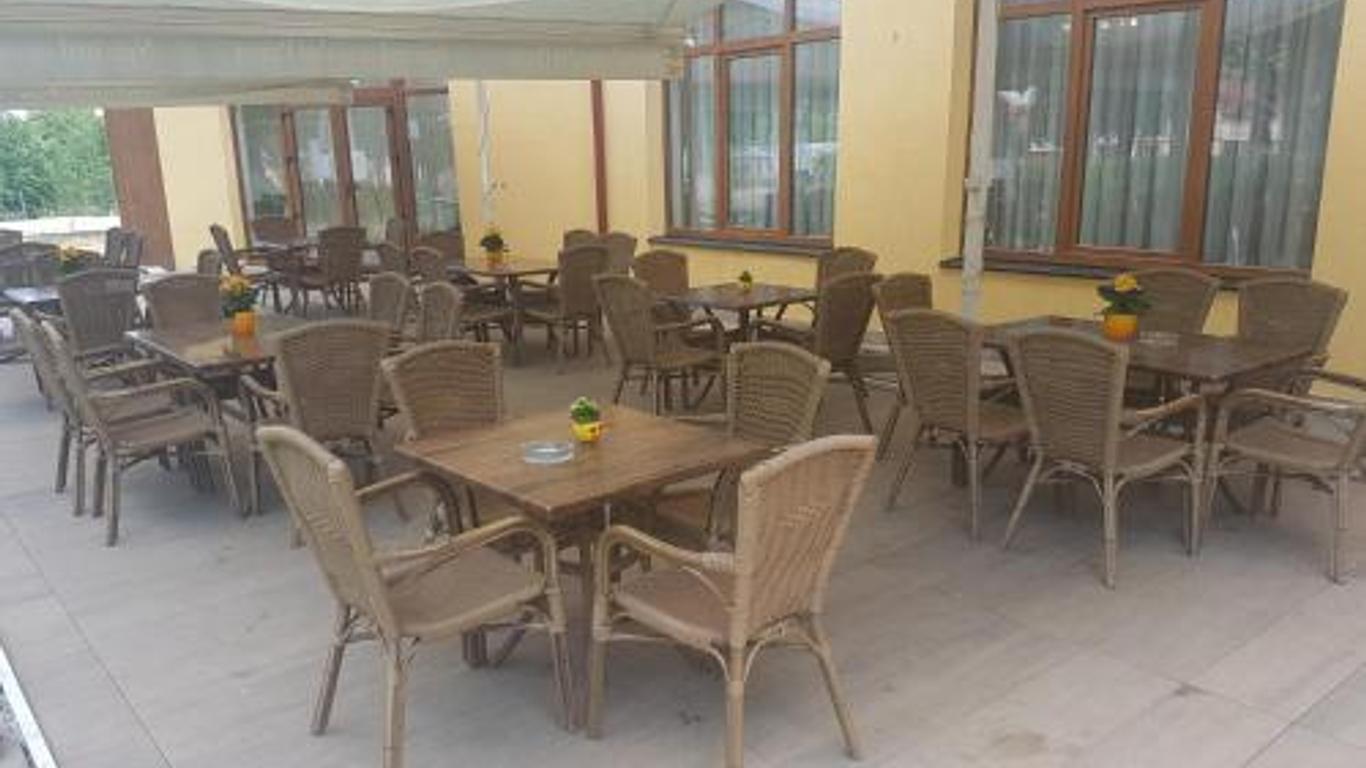 Hotel Elyon Dej