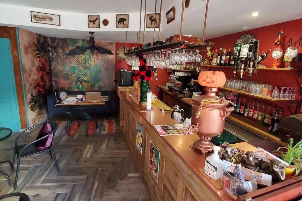 Bar Photo