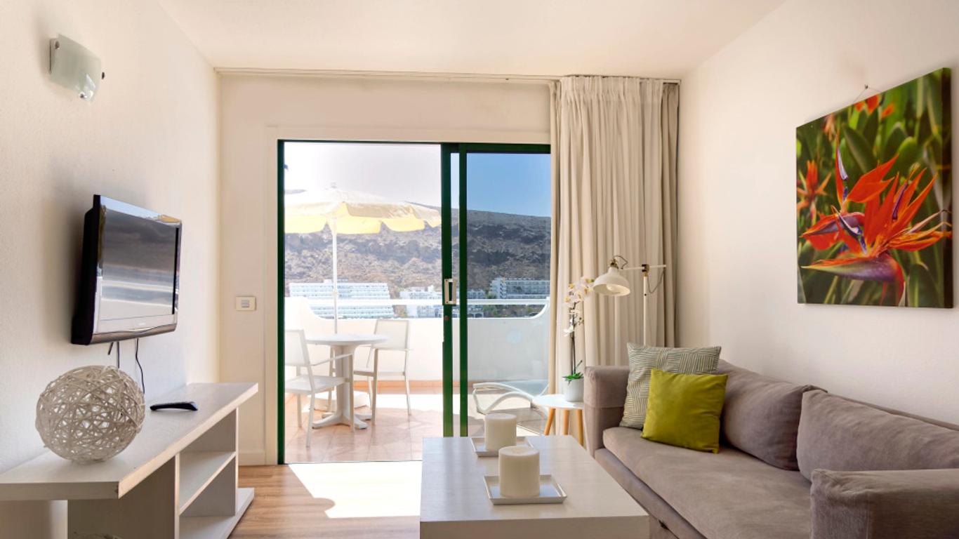 Canaima Apartments