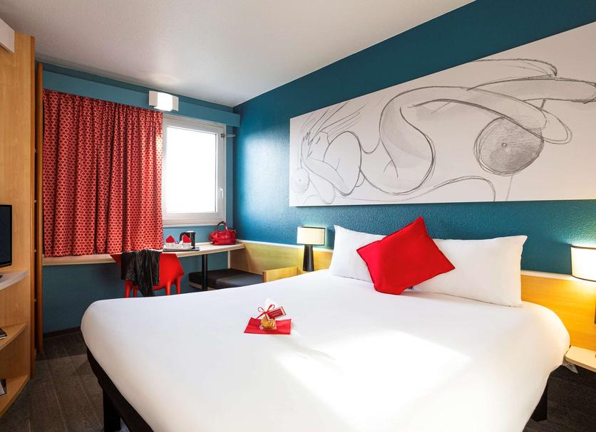 Bedroom Photo