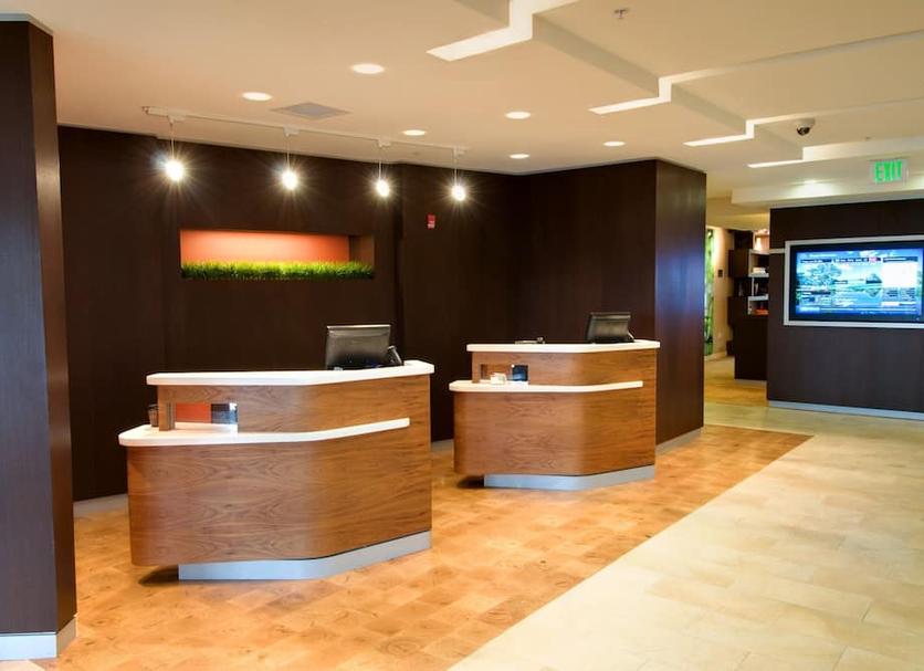 Front desk Photo