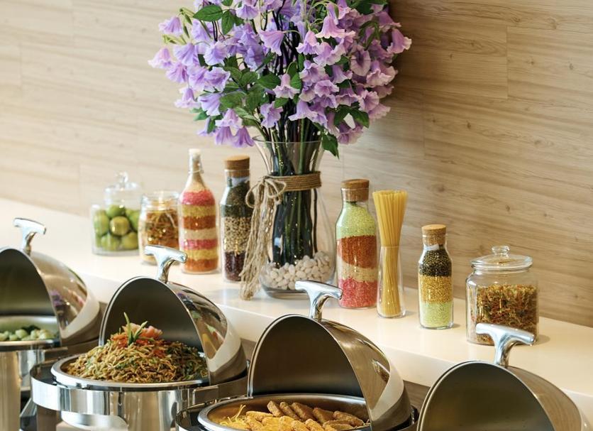 Buffet Photo