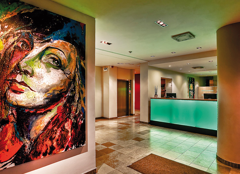 Front desk Photo