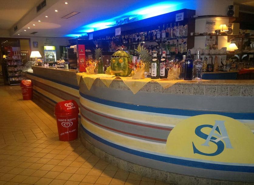 Bar Photo