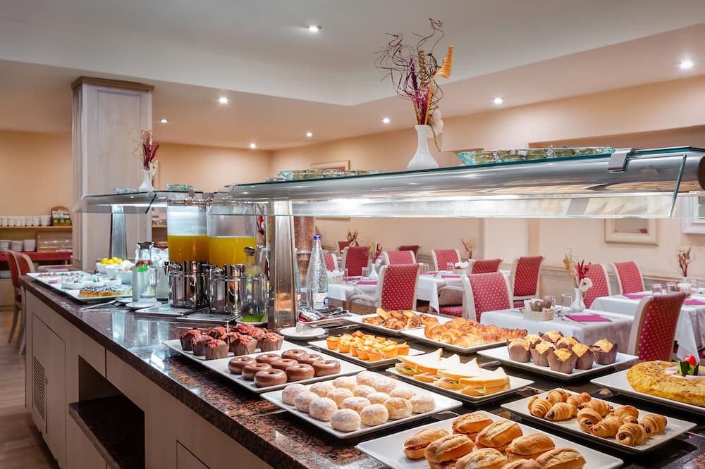 Buffet Photo