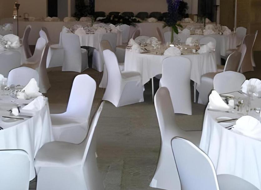 Banquet hall Photo