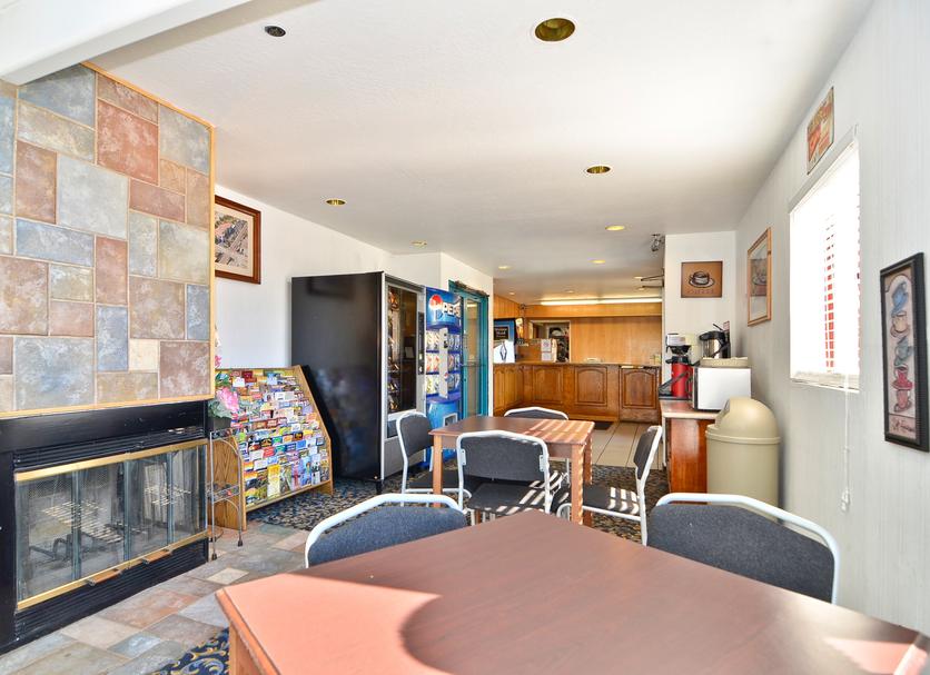 Dining room Photo
