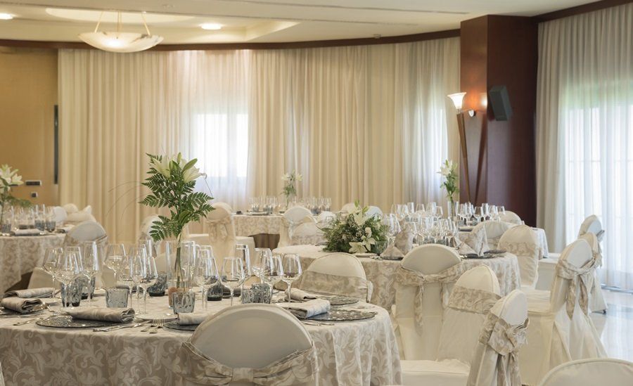 Banquet hall