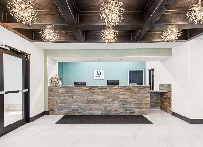 Front desk Photo