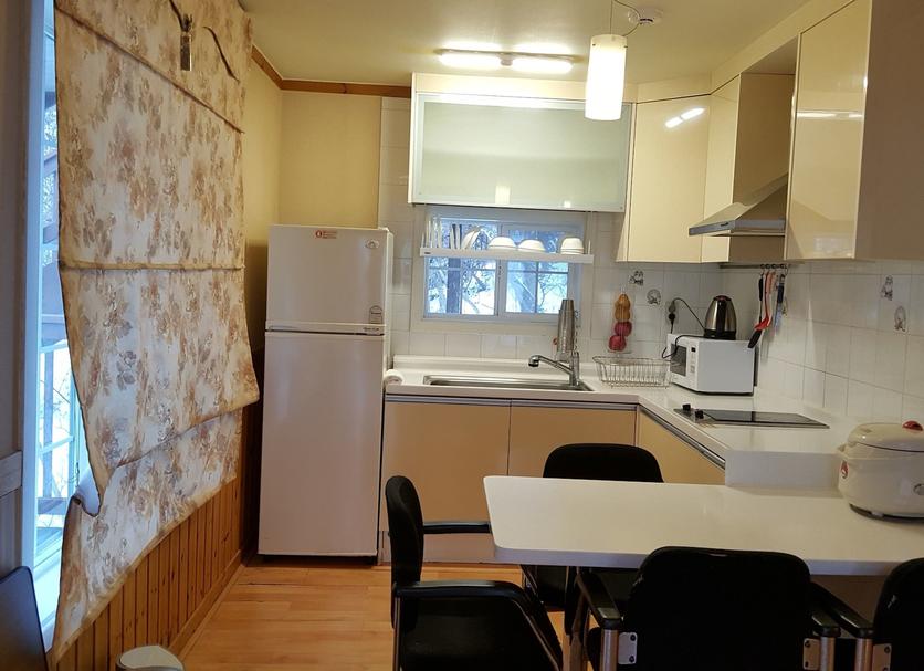 Kitchen Photo