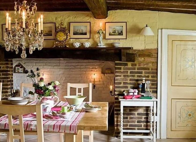 Dining room Photo