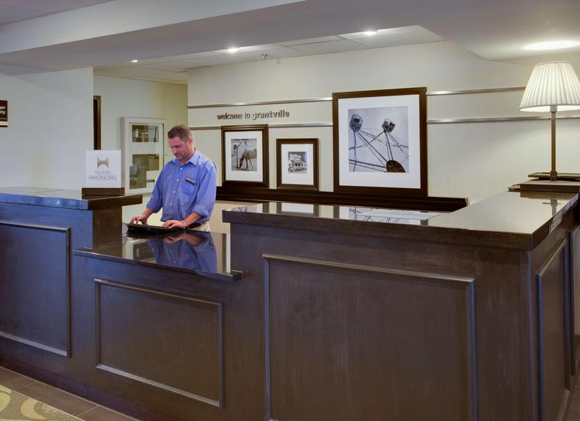 Front desk Photo
