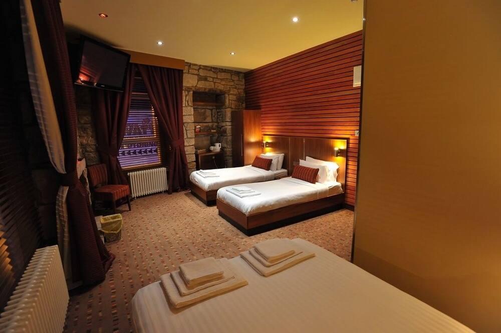 Commercial hotel deals