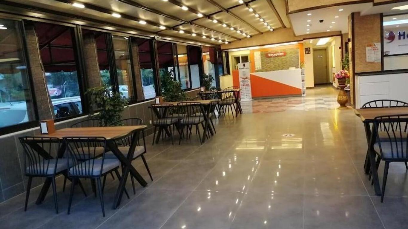Luna Lara Hotel