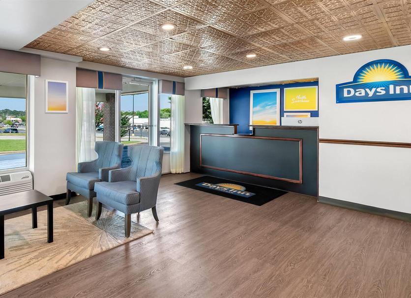 Front desk Photo