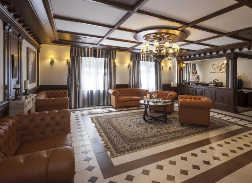 Lounge Photo