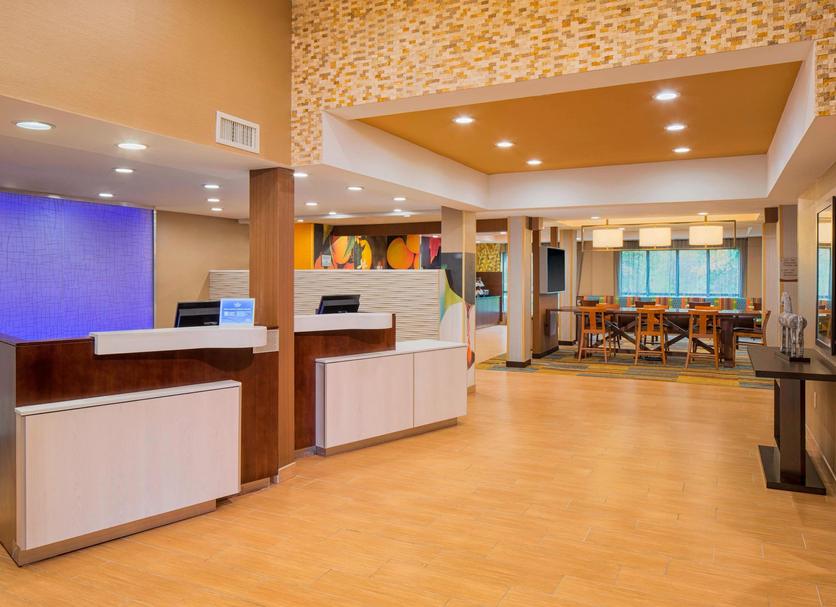 Front desk Photo