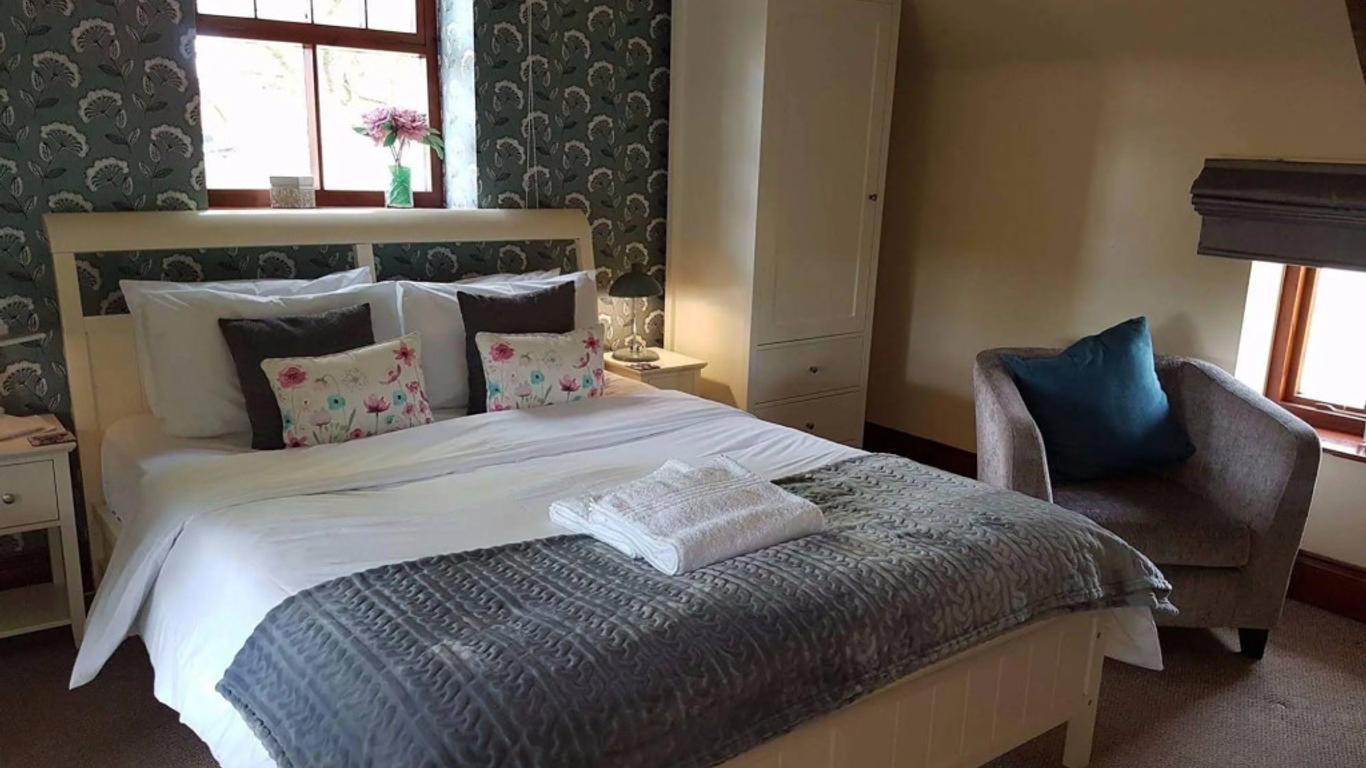The Dovecote Inn