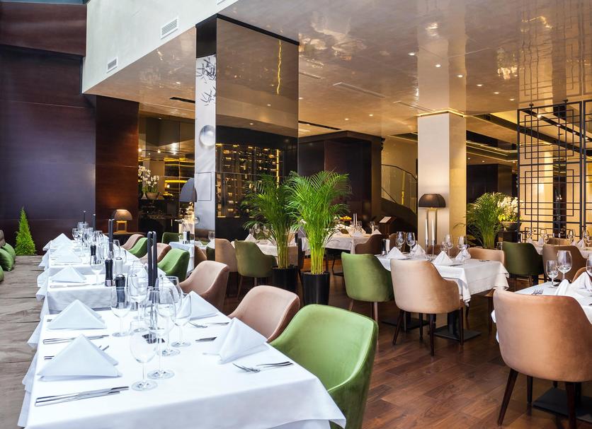 Restaurant Photo