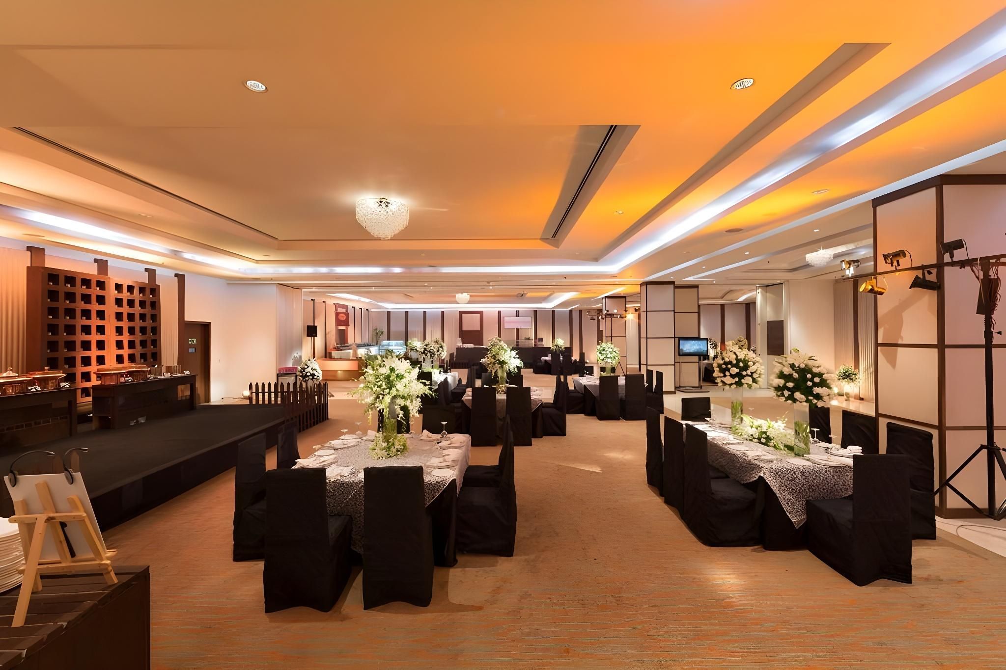 Banquet hall