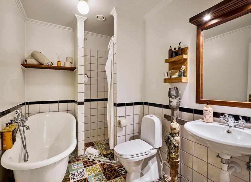 Bathroom Photo