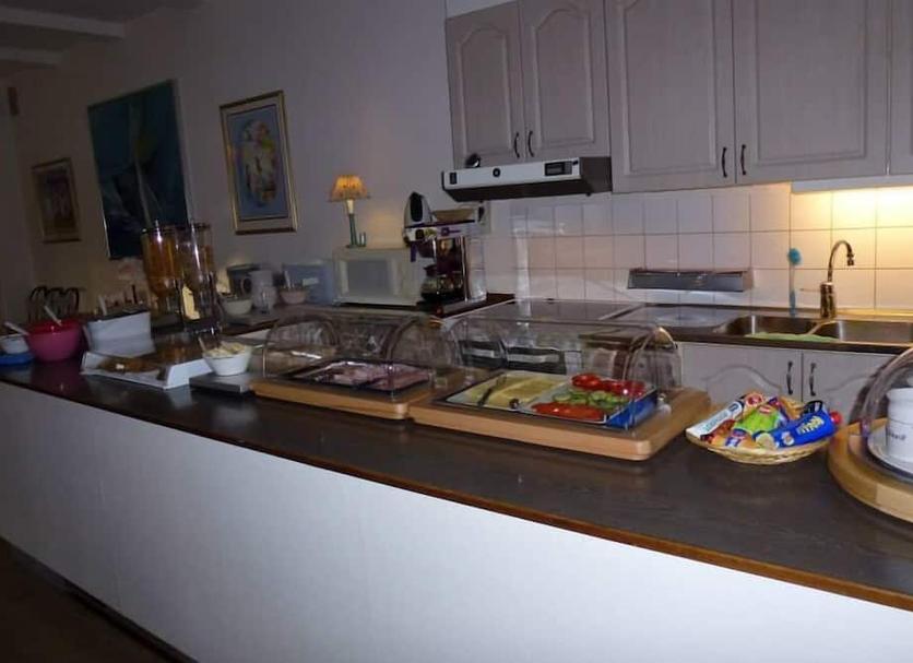 Kitchen Photo