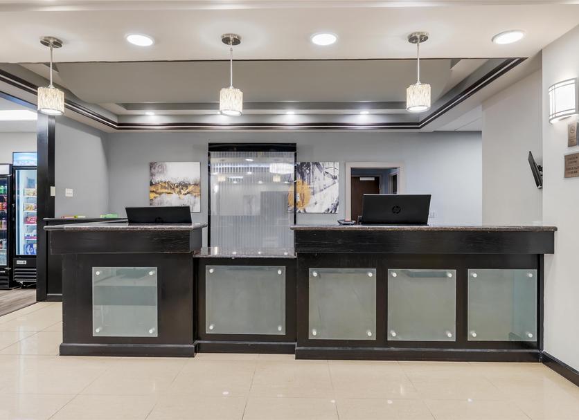 Front desk Photo