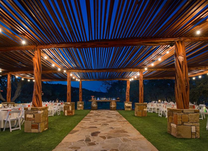 Banquet hall Photo