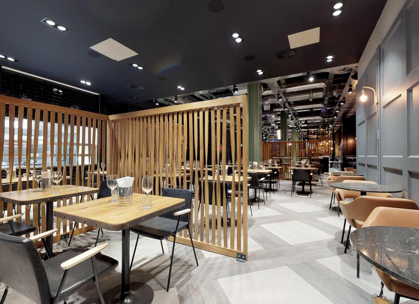 Restaurant Photo