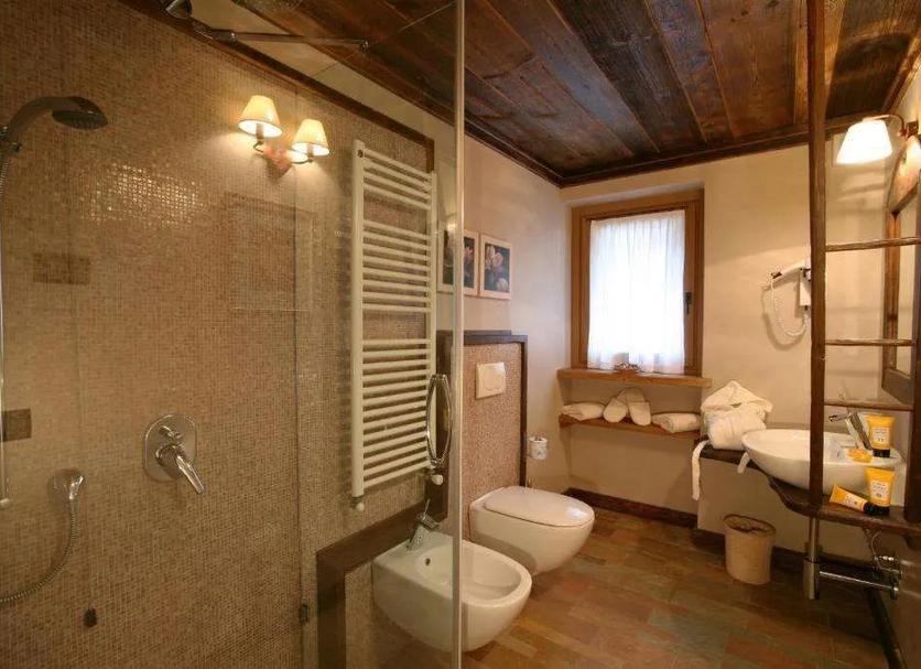 Bathroom Photo