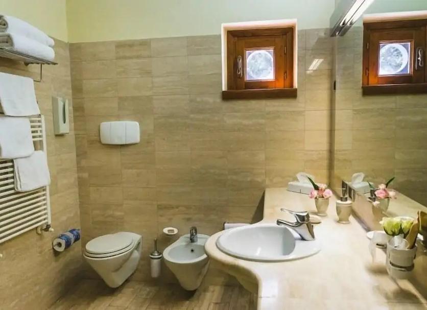 Bathroom Photo