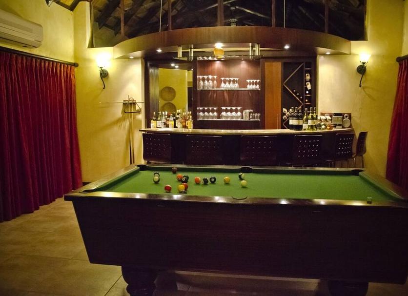 Bar Photo