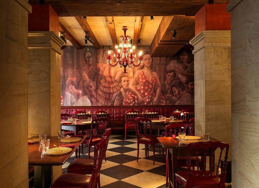 Restaurant Photo