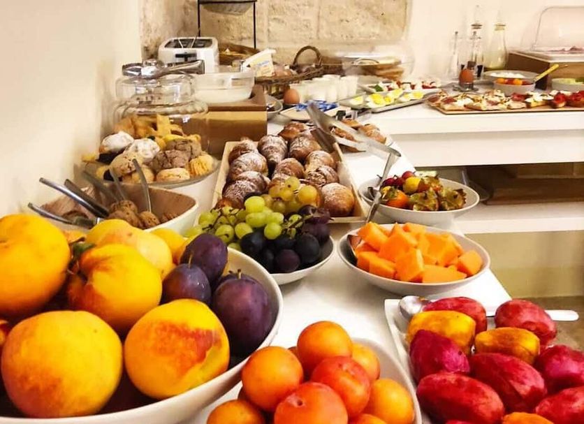 Buffet Photo