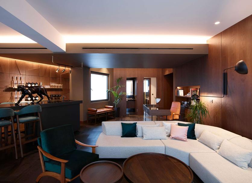 Lounge Photo
