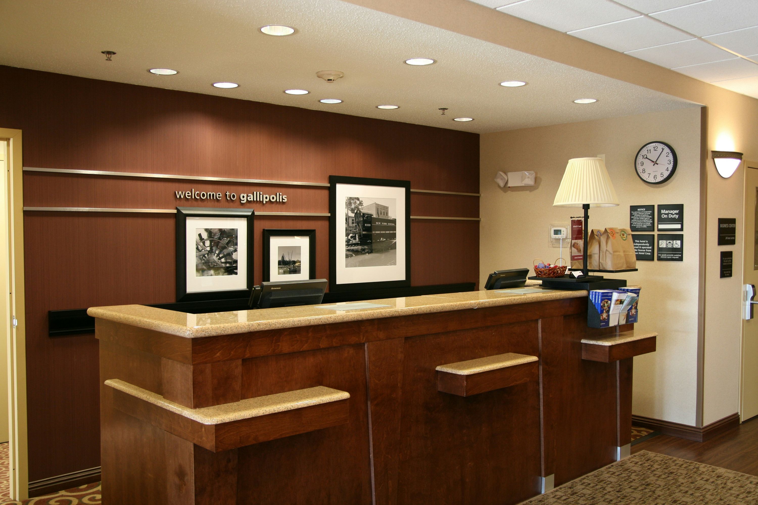 Front desk Photo