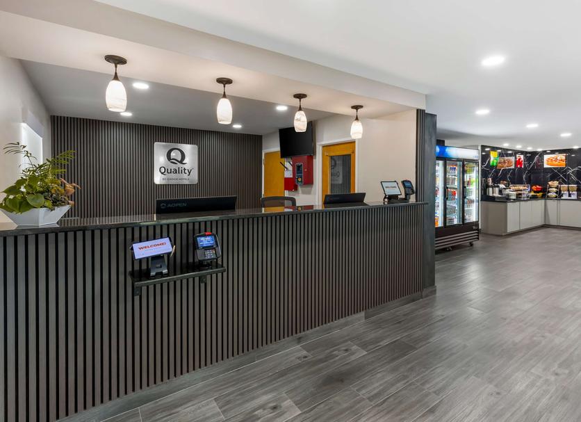 Front desk Photo
