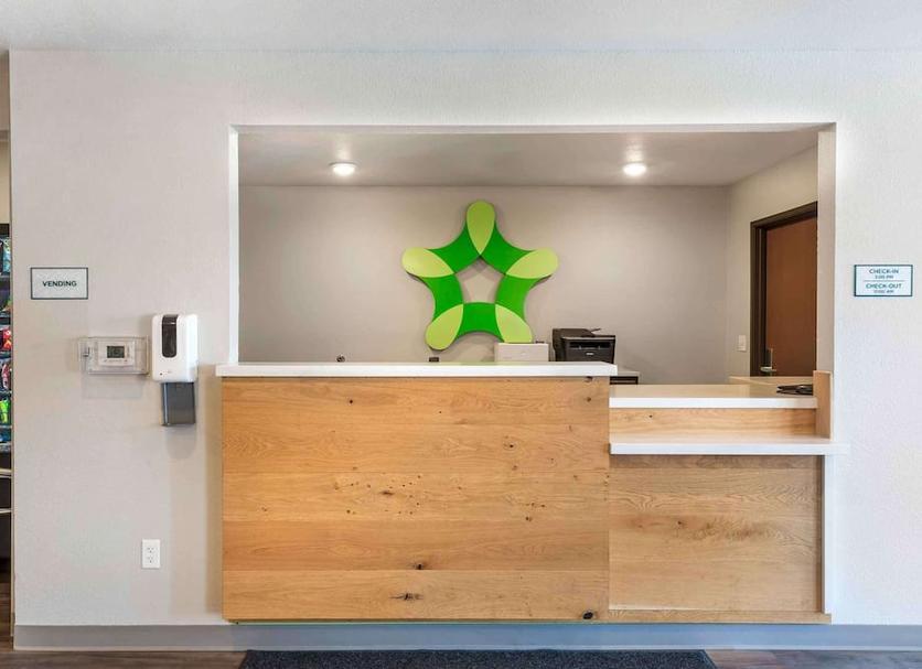 Front desk Photo