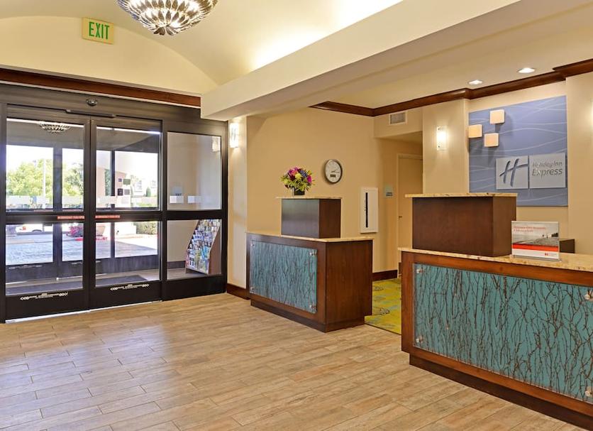 Front desk Photo