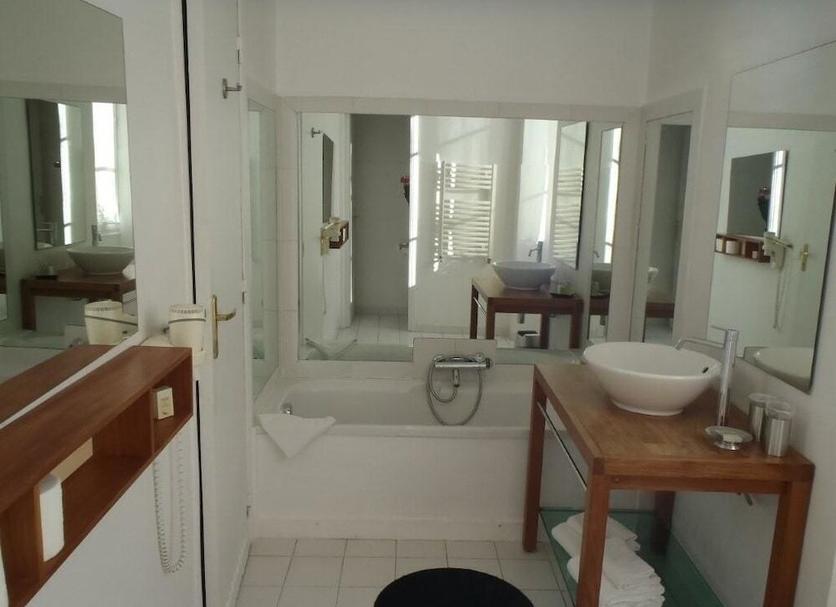Bathroom Photo