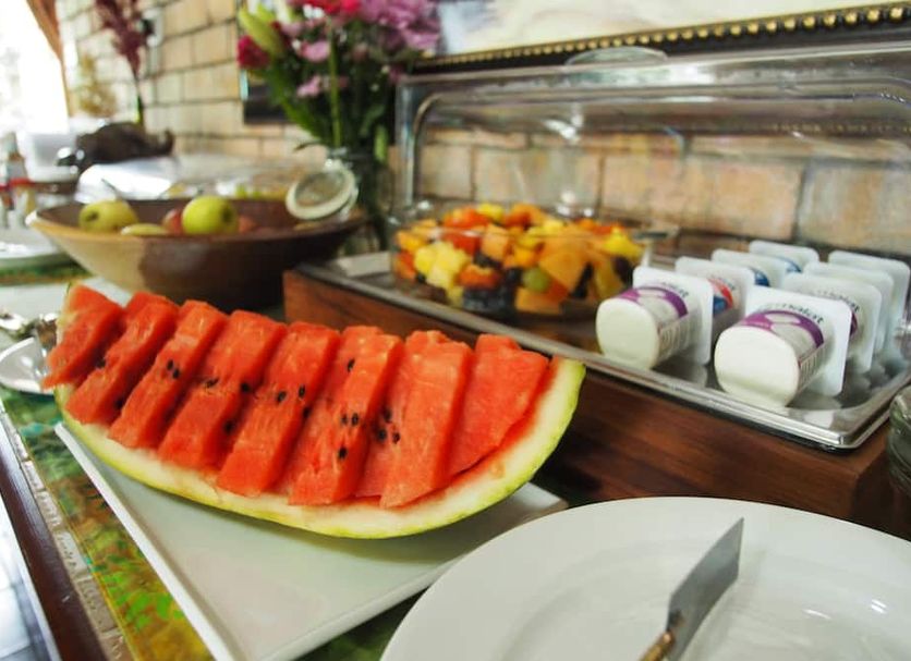 Buffet Photo