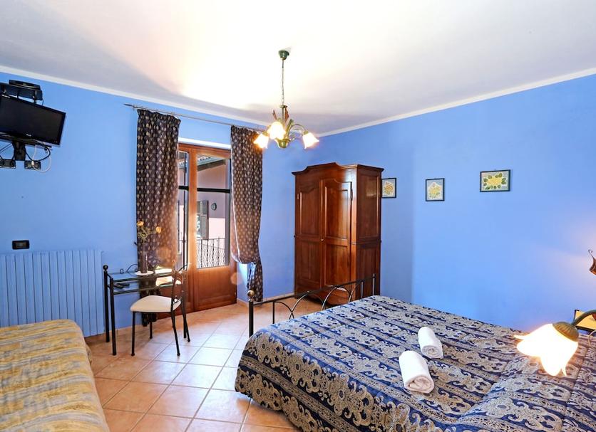 Bedroom Photo