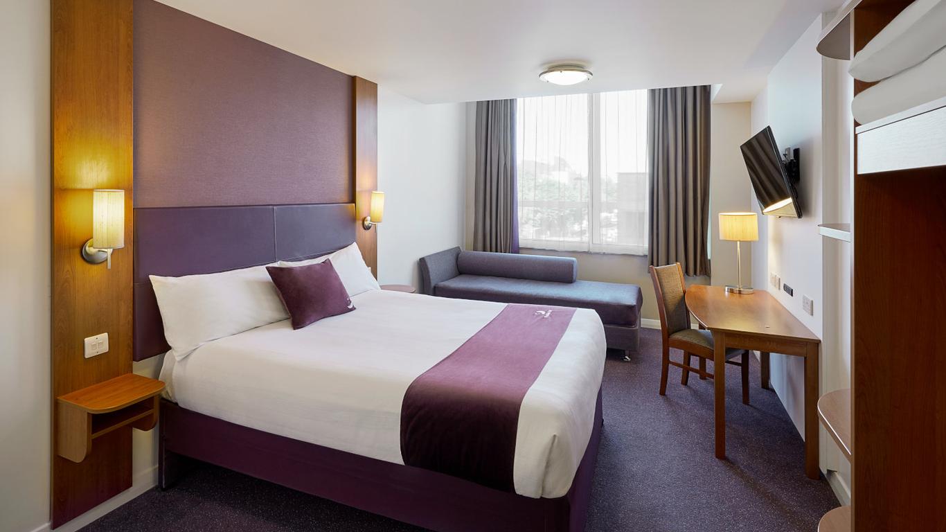 Premier Inn Cambridge A14 J32 Hotel