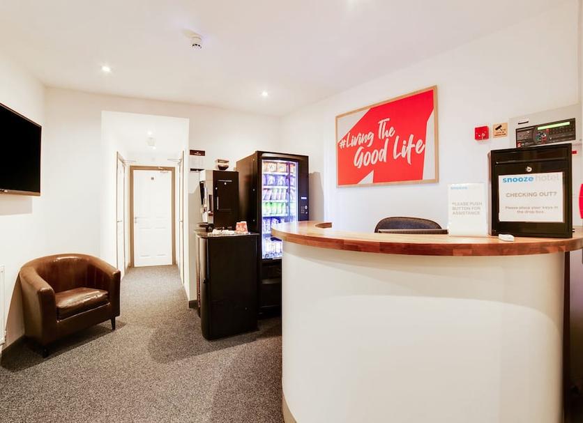 Front desk Photo