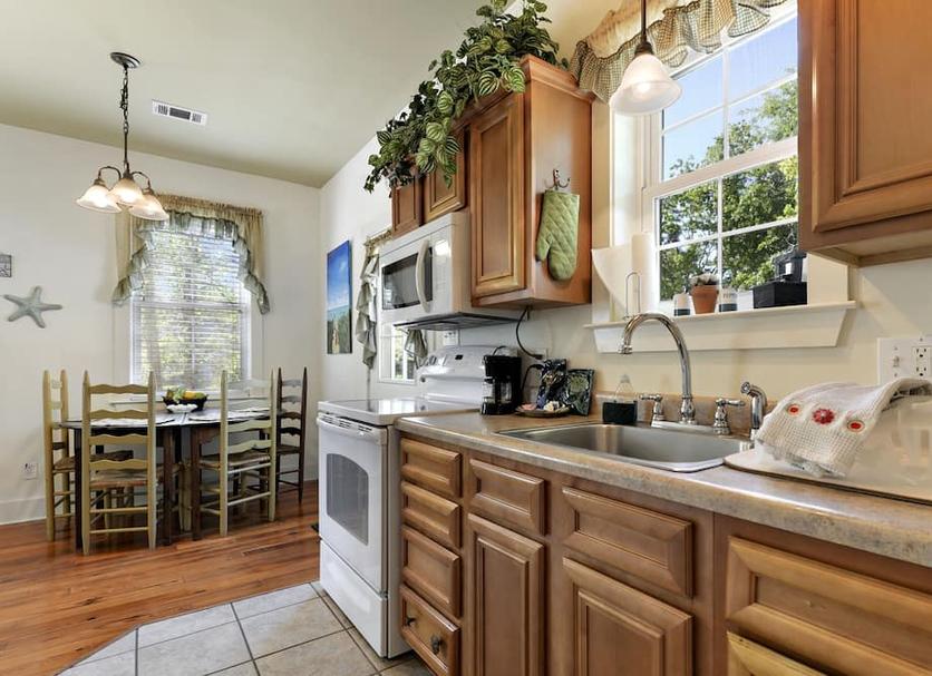 Kitchen Photo