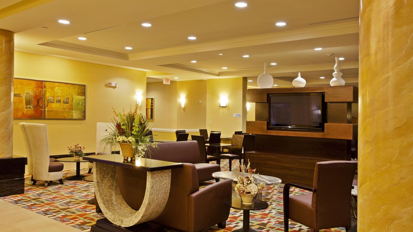 Holiday Inn Express & Suites, International Drive, An Ihg Hotel