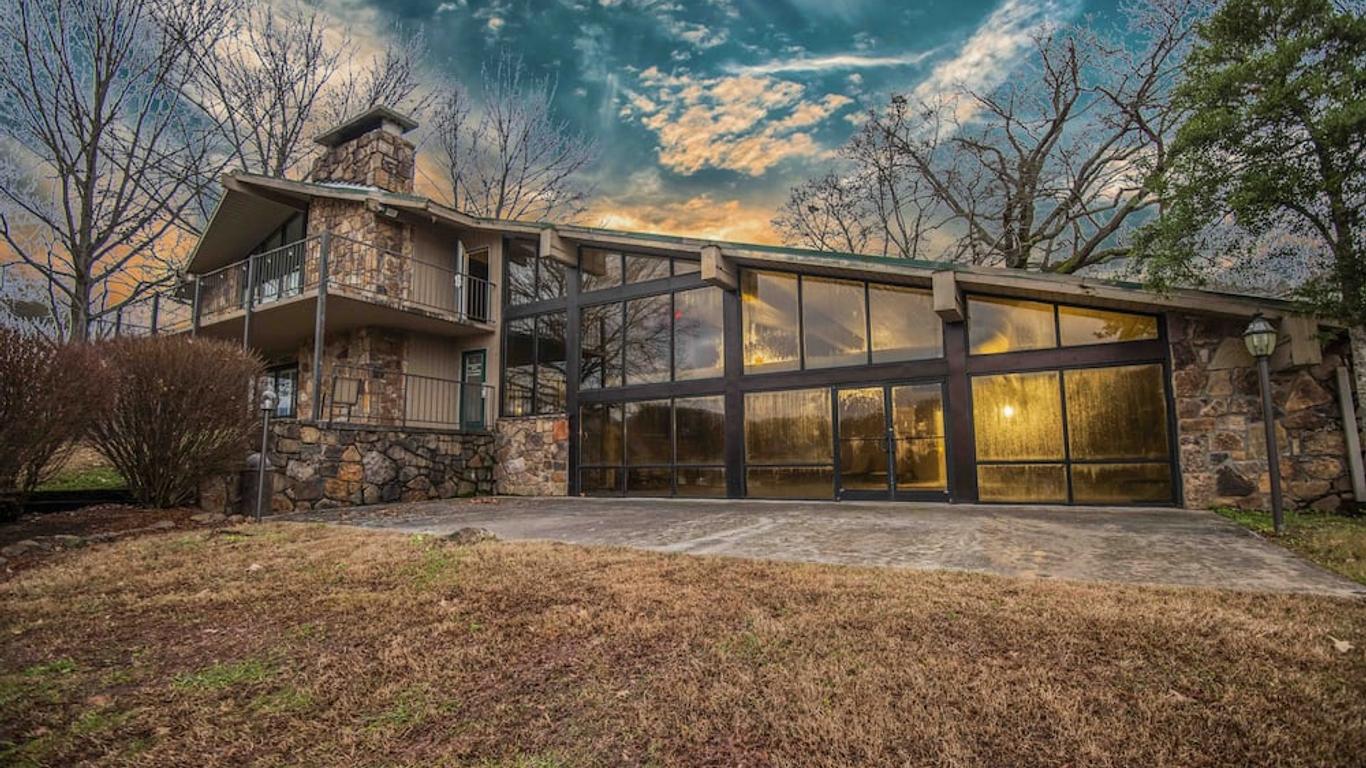 Tremont Lodge & Resort