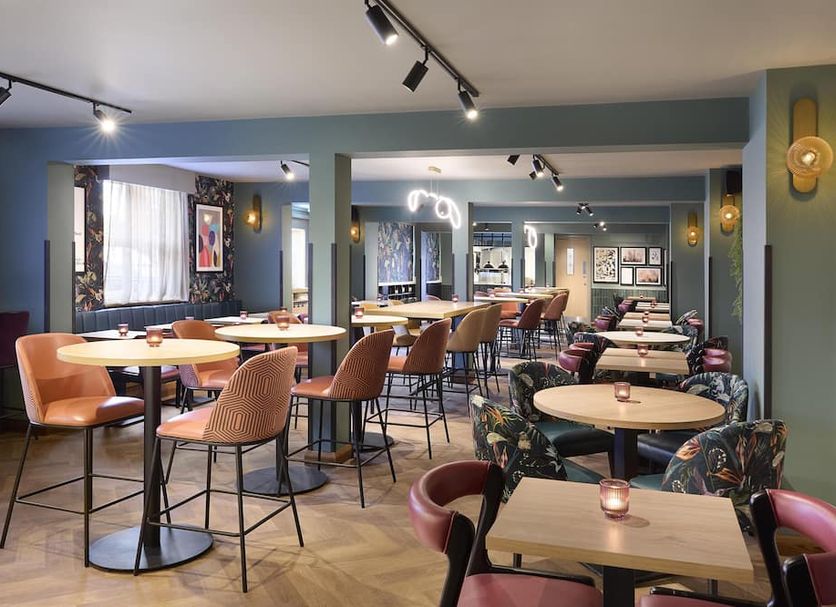 Restaurant Photo