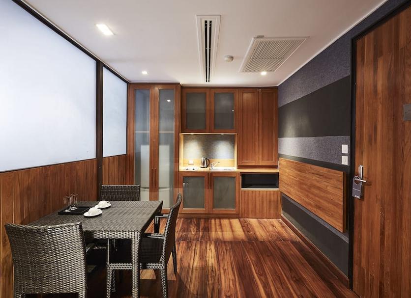 Kitchen Photo