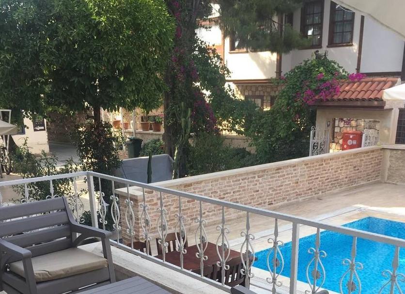 Balcony Photo